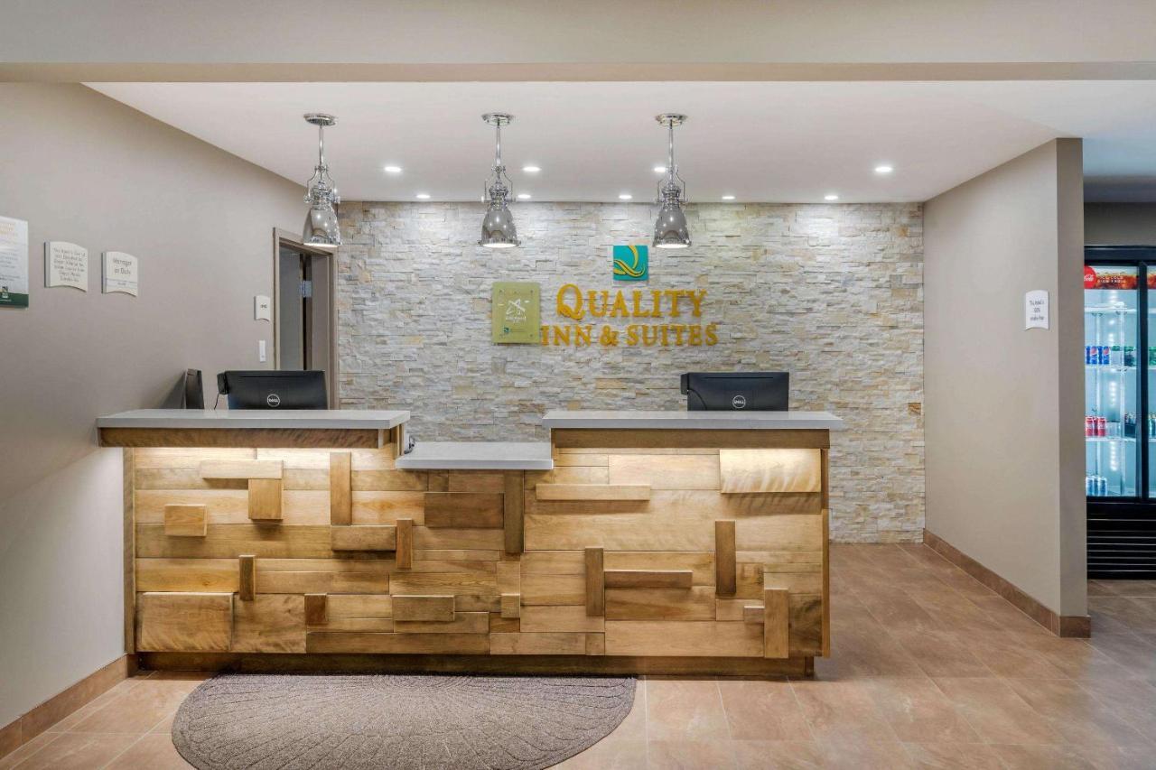 Quality Inn & Suites Bathurst Exterior foto